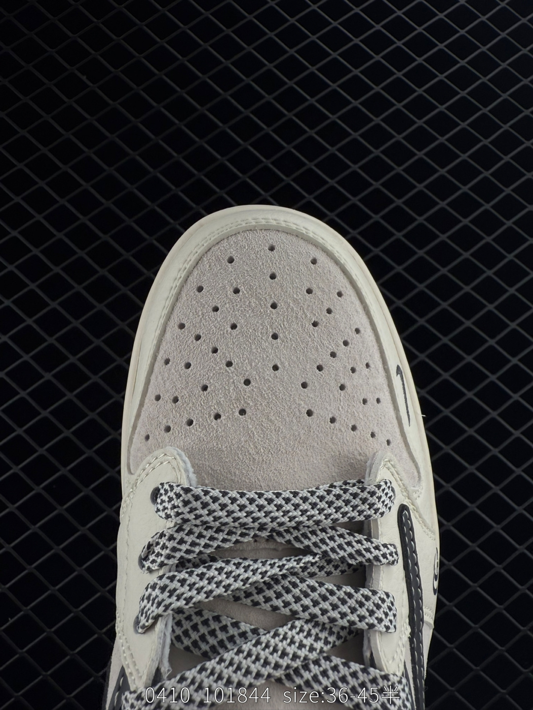 Travis Scott x Air Jordan 1 ” Reverse Mocha “